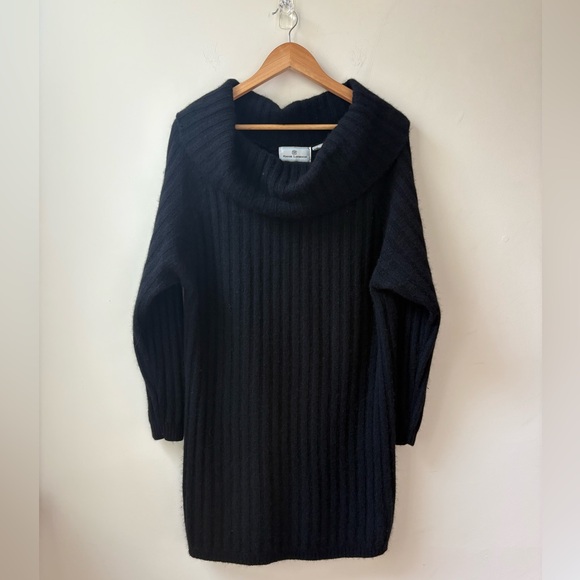 Lambswool/Angora Blend Turtleneck Sweater/Dress - Picture 1 of 9